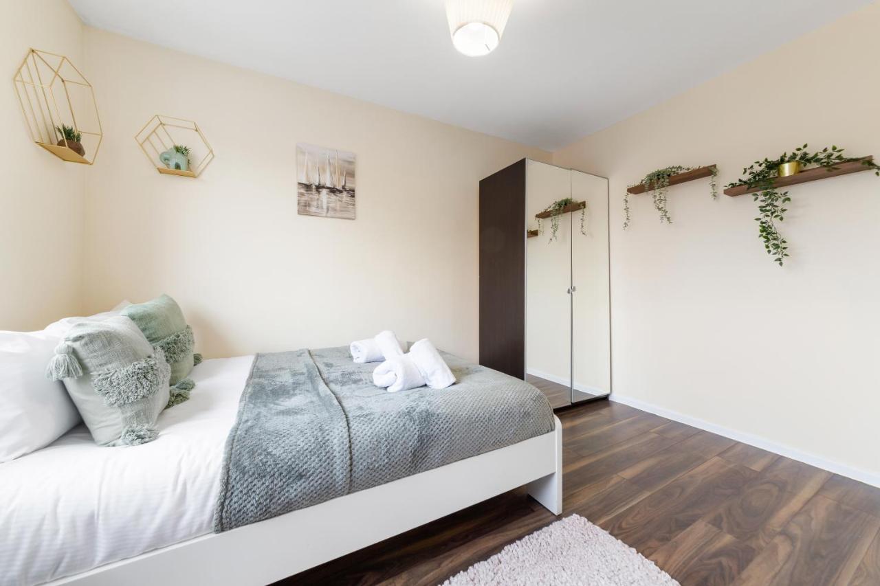 Twickenham Homes Isleworth Exteriér fotografie